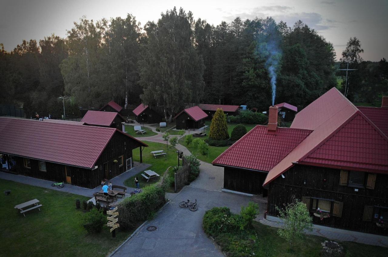 Hotel Viesu Nams Vecmuiza à Tūja Extérieur photo