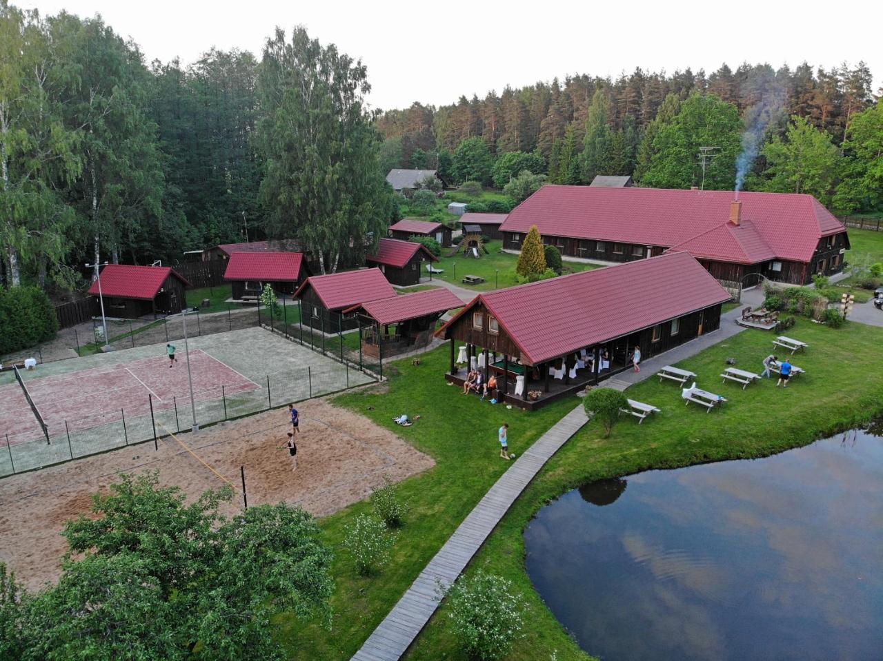 Hotel Viesu Nams Vecmuiza à Tūja Extérieur photo