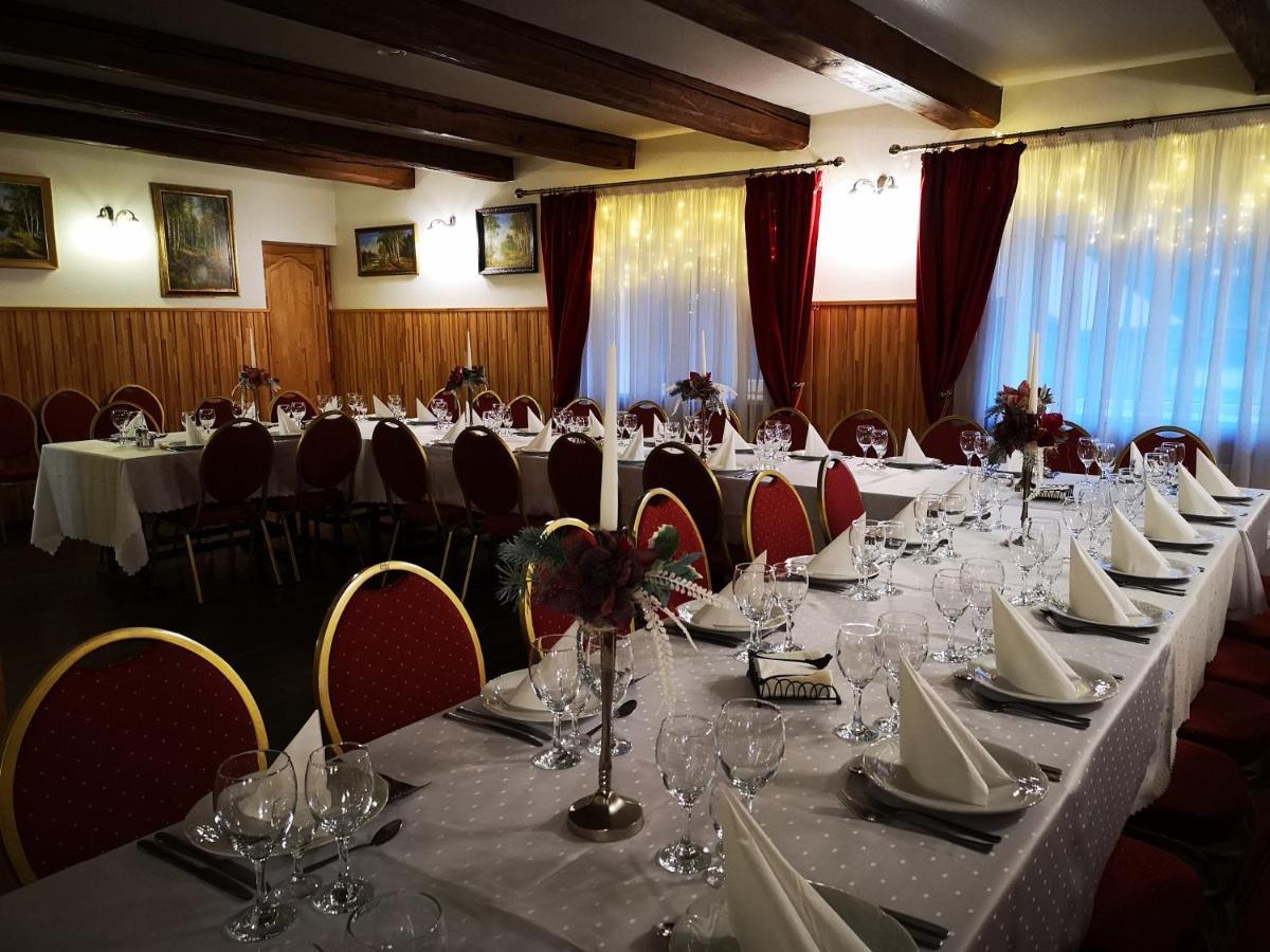 Hotel Viesu Nams Vecmuiza à Tūja Extérieur photo